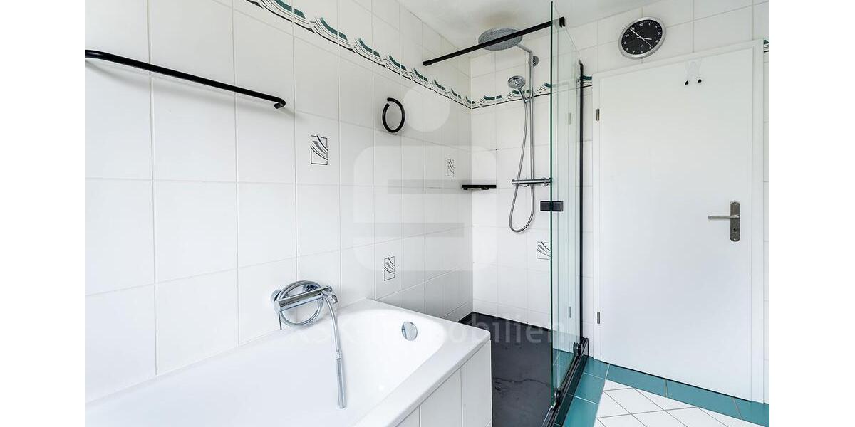 Doppelhaushälfte Pulheim - 4 Zimmer, 168 m&sup2;, 2.352&euro; | Angebot:26256583