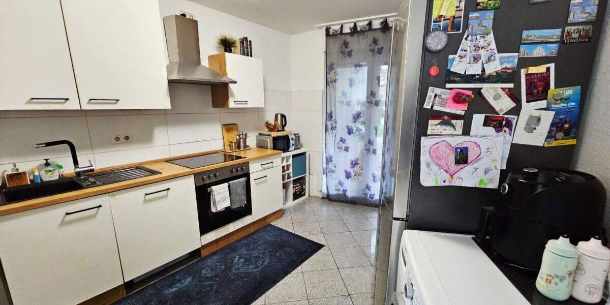 Etagenwohnung Köln Buchheim - 3 Zimmer, 88 m&sup2;, 975&euro; | Angebot:25524868