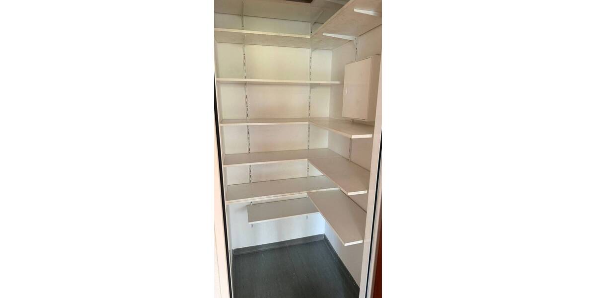 Etagenwohnung Köln Westhoven - 3 Zimmer, 102 m&sup2;, 279.900&euro; | Angebot:26407280