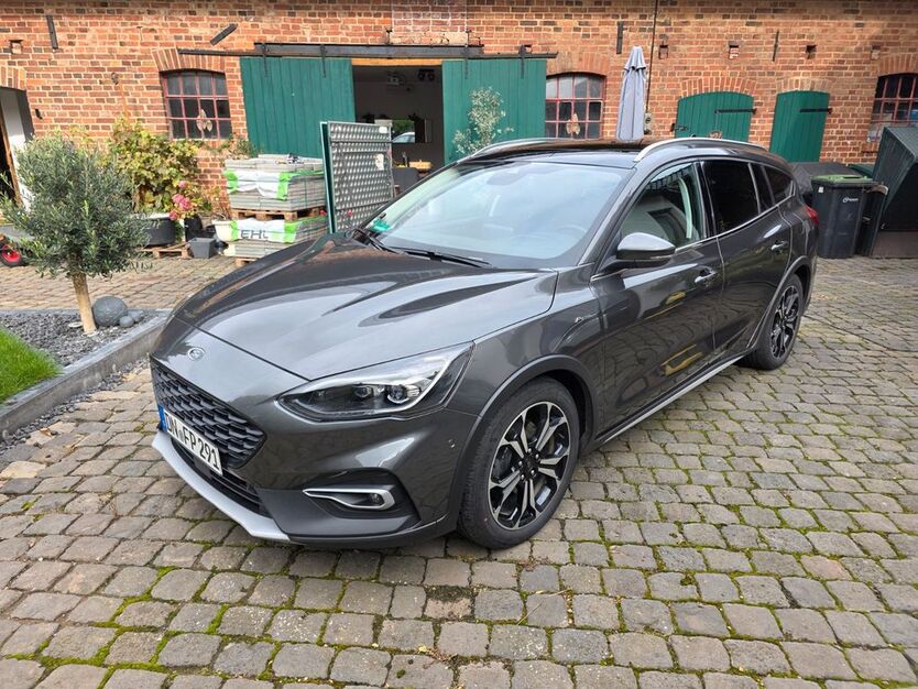 Ford Focus 98.967 km 18.990 € Nörvenich 52388