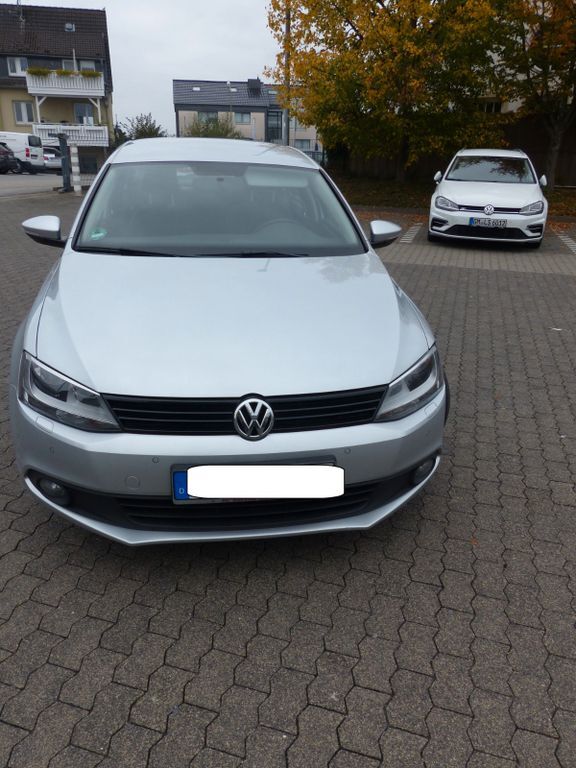 VW Jetta 198.000 km 4.190 € Bergisch Gladbach 51465
