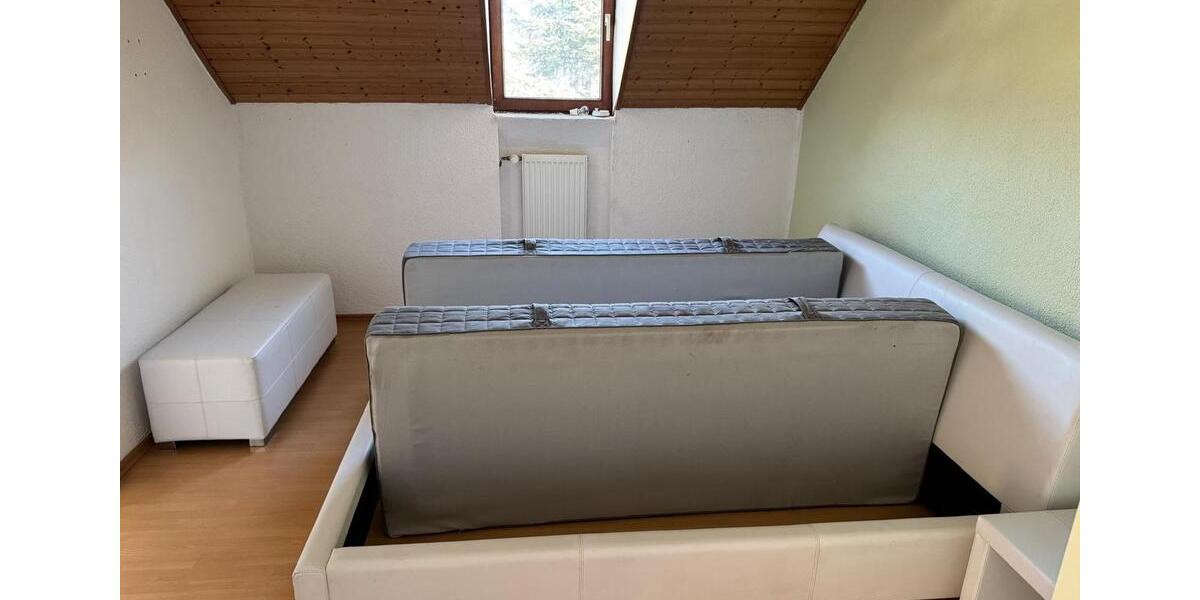 Dachgeschoßwohnung Solingen Wald - 3 Zimmer, 80 m&sup2;, 700&euro; | Angebot:25340771