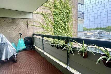 Wohnung zum Kaufen in Köln Weiden 369.000 € 104 m² 3 zimmer