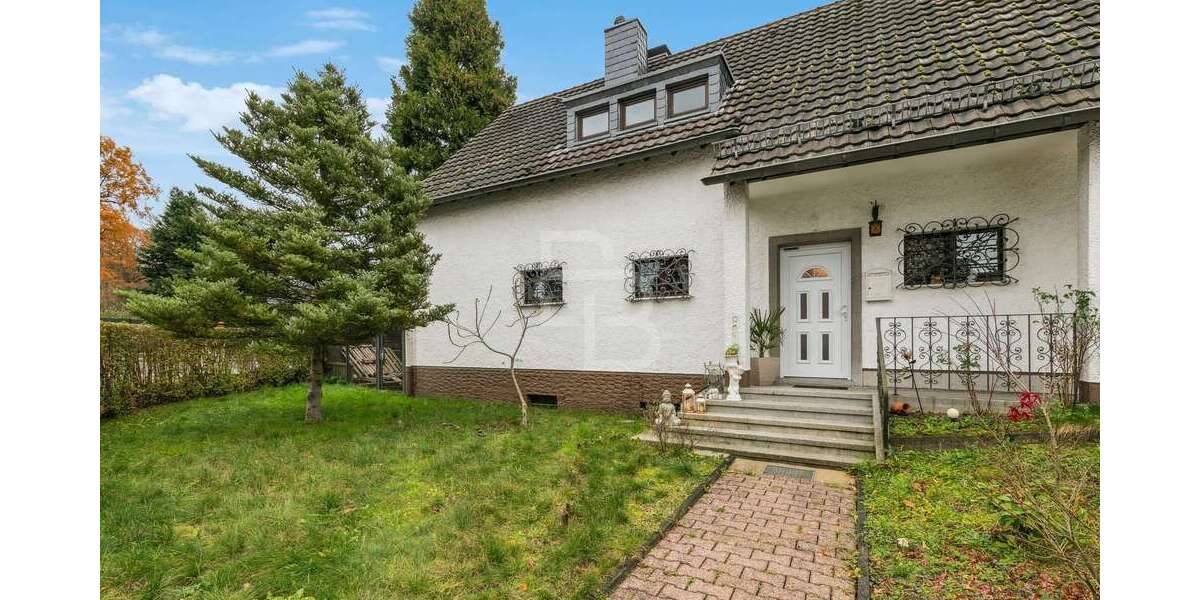 Haus zum Kaufen in Bergisch Gladbach 469.000 € 149 m² 6.5 zimmer