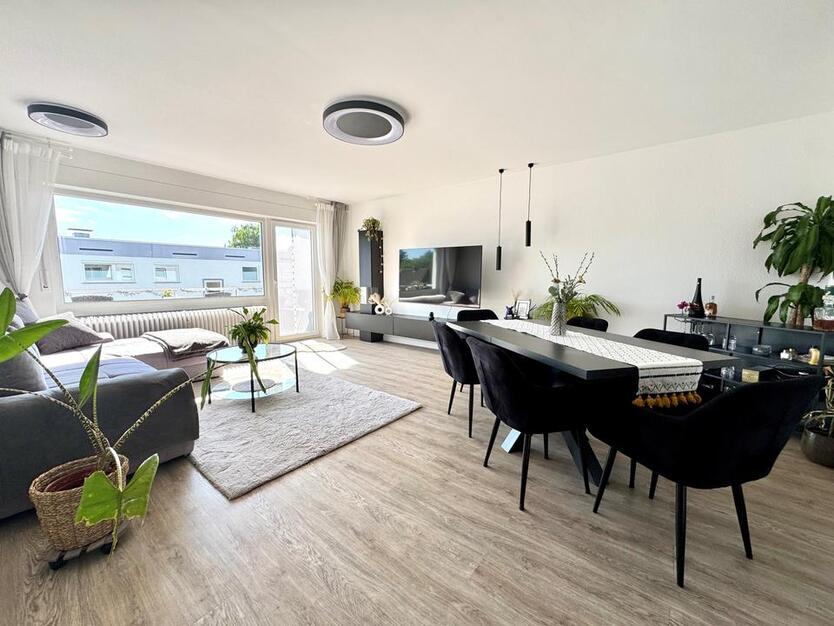 *Blick auf den Michaelsberg* Moderne 3-Zimmer-Wohnung mit Balkon und Garage zimmer