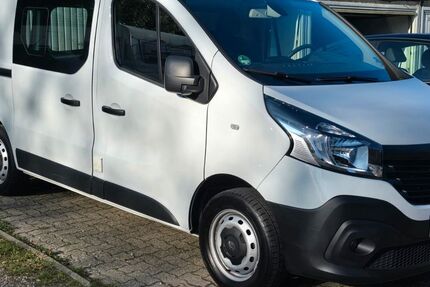 Renault Trafic 71.700 km 12.900 &euro; Solingen 42699