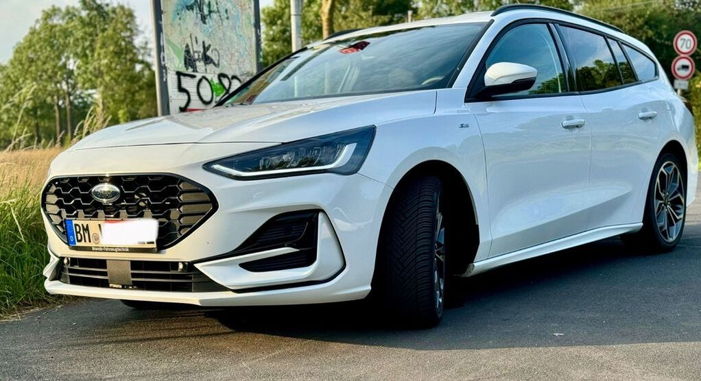 Ford Focus 27.000 km 20.900 € Pulheim 50259