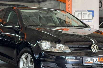 VW Golf 106.000 km 9.499 &euro; Troisdorf 53842
