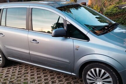 Opel Zafira 179.000 km 5.700 &euro; Wermelskirchen 42929