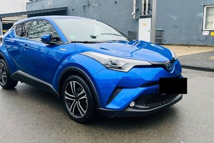 Toyota C-HR 110.000 km 15.600 &euro; Köln 50739