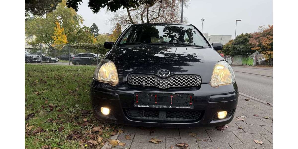 Toyota Yaris 13.000 km 2.499 € Köln 51103