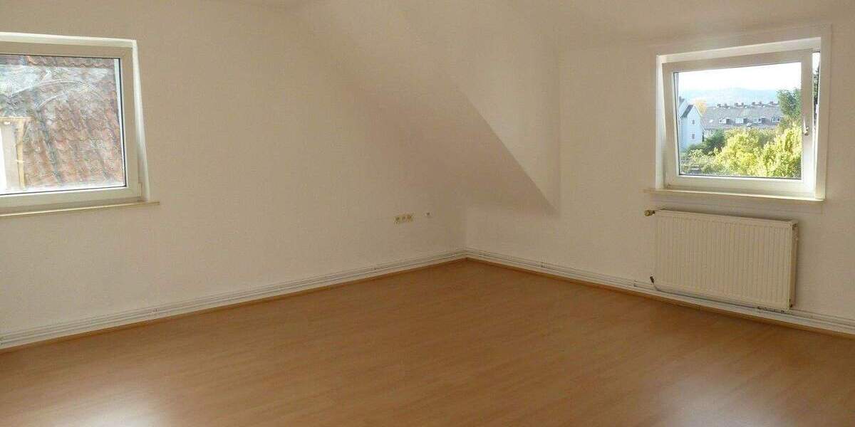 Etagenwohnung Hameln Nordstadt - 3 Zimmer, 81 m&sup2;, 735&euro; | Angebot:24711901