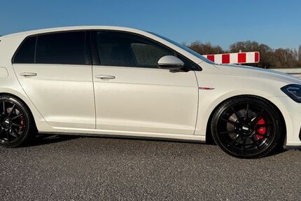 VW Golf 85.000 km 26.699 &euro; Dormagen 41542