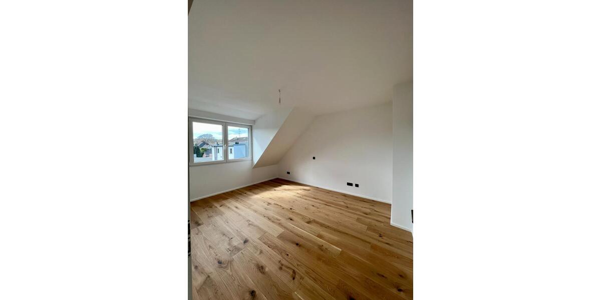 Dachgeschoßwohnung Frechen - 2 Zimmer, 72 m&sup2;, 329.000&euro; | Angebot:26924414