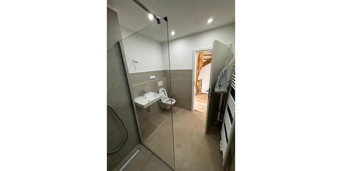 Reihenhaus Siegburg - 6 Zimmer, 170 m&sup2;, 2.690&euro; | Angebot:26148466