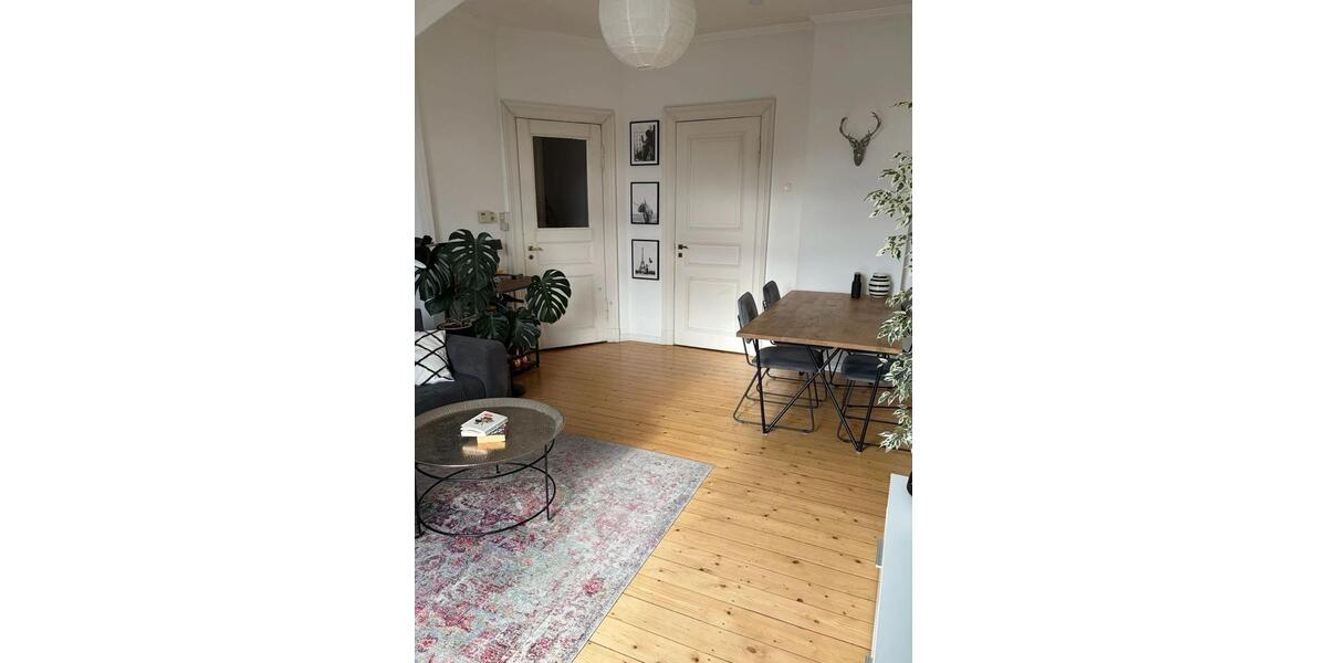 Etagenwohnung Bonn Gronau - 3 Zimmer, 85 m&sup2;, 1.100&euro; | Angebot:25378993
