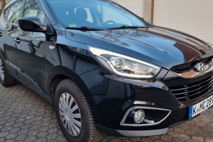 Hyundai ix35 122.000 km 7.999 &euro; Köln 50765