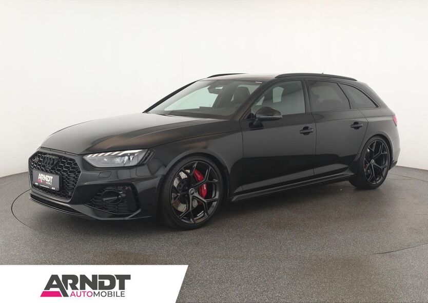 Audi RS4 7.800 km 86.384 € Neuss 41460