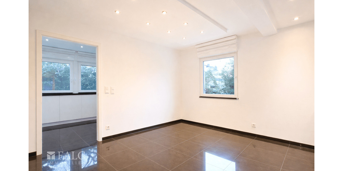 Einfamilienhaus Köln Esch/Auweiler - 8 Zimmer, 288 m&sup2;, 999.000&euro; | Angebot:25696534