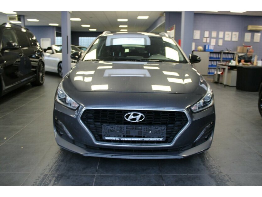 Hyundai i30 1.4 Select 64.945 km 13.980 € Euskirchen 53881