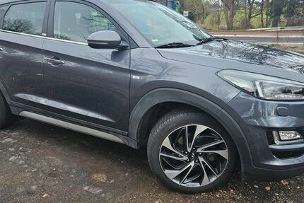 Hyundai TUCSON 95.500 km 17.700 &euro; Pulheim 50259