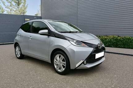 Toyota Aygo 21.000 km 9.470 € Remscheid 42855