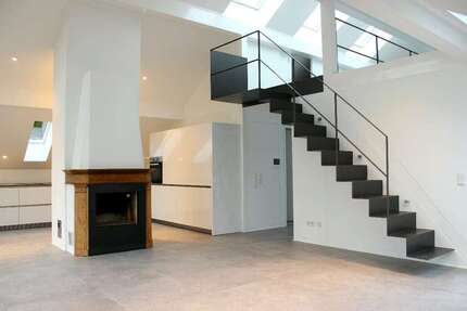 Wohnung zum Mieten in Bergisch Gladbach 2.200 € 127 m² 2.5 zimmer