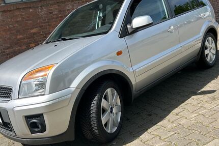 Ford Fusion 65.742 km 4.790 &euro; Köln 51069