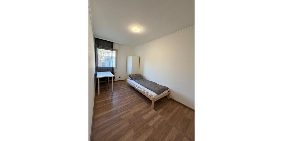Einfamilienhaus Leverkusen Bergisch Neukirchen - 8 Zimmer, 180 m&sup2;, 3.500&euro; | Angebot:25280776
