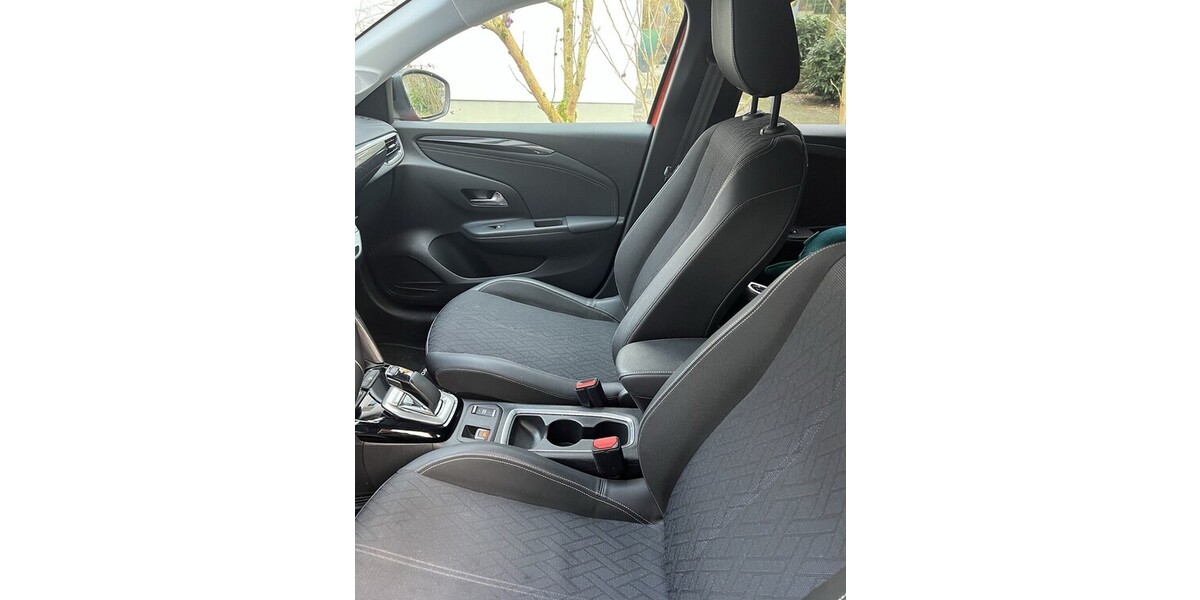 Opel Corsa E 42.300 km 15.500 &euro; Bonn 53111