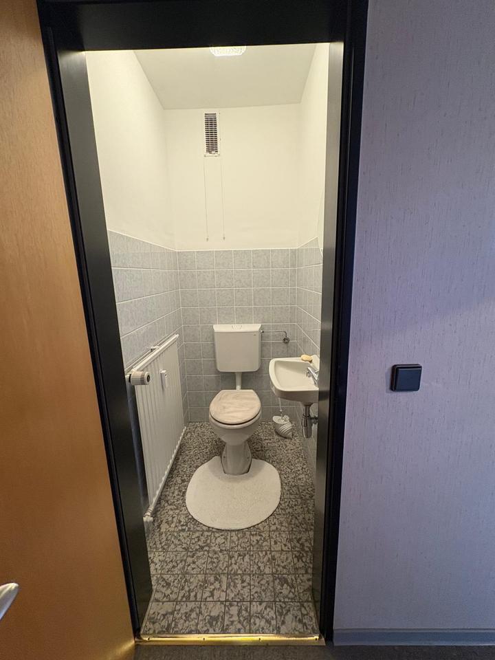 Schöne 3-Zimmer-Wohnung mit Keller und Loggia in Sindorf
