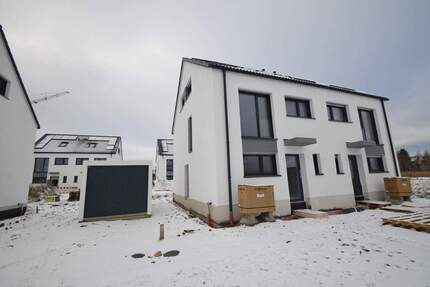 Exklusives Wohnen im Erstbezug: Einfamilienhaus mit Garten und Garage 5 zimmer