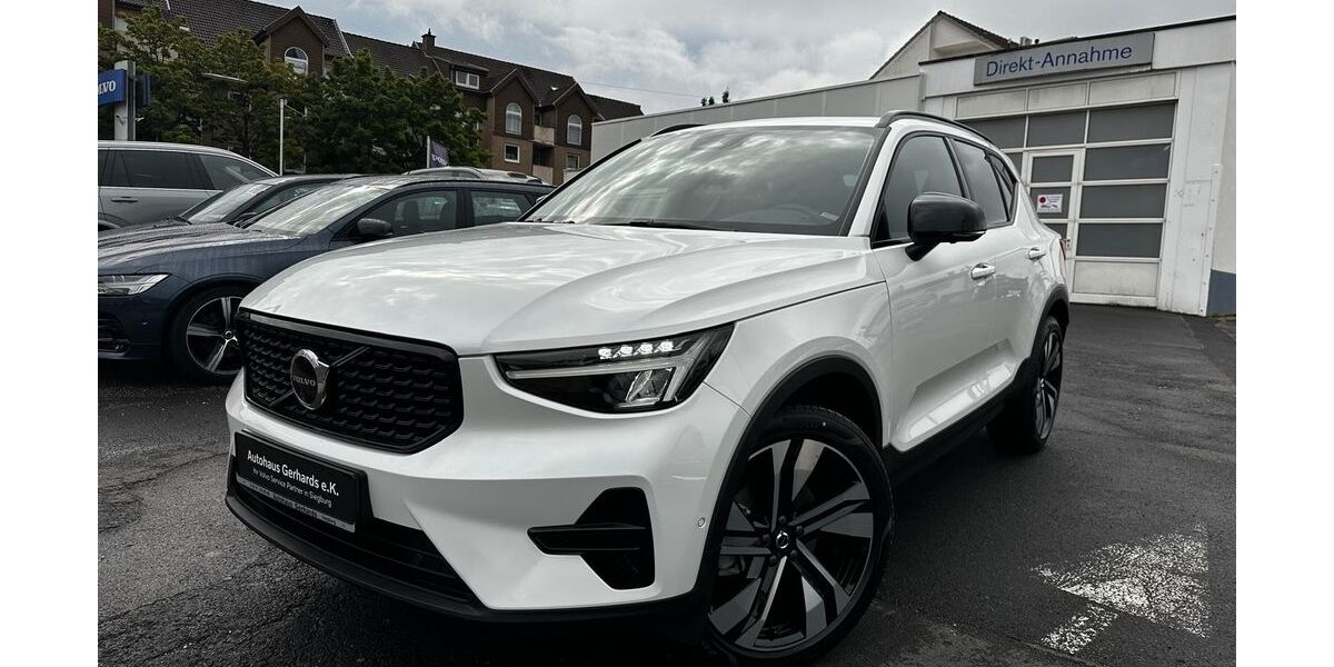 Volvo XC40 15.729 km 36.999 &euro; Siegburg 53721