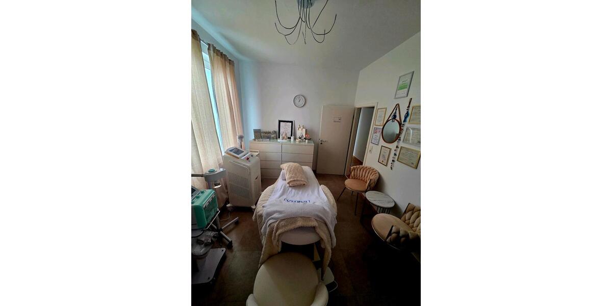 Raum Stuhlmiete UntermieterKosmetikstudioPraxis zimmer