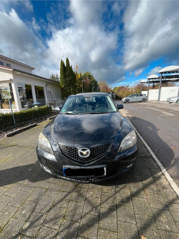 Mazda 3 220.000 km 1.900 € Koln 50931