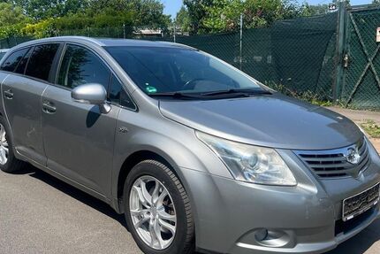 Toyota Avensis 320.000 km 2.999 &euro; Köln 50739