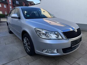 Passat Lim. Highline/Gasanlage Top Zustand