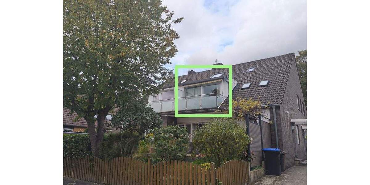 Lichtdurchflutete Wohnung mit Garage, Kamin und eigenem Garten im freistehendem Haus 3 zimmer