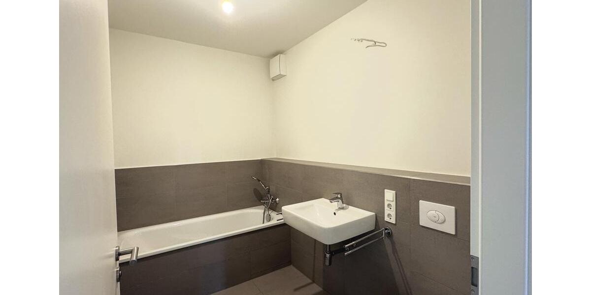 Etagenwohnung Bonn Dransdorf - 4 Zimmer, 105 m&sup2;, 1.425&euro; | Angebot:26442281