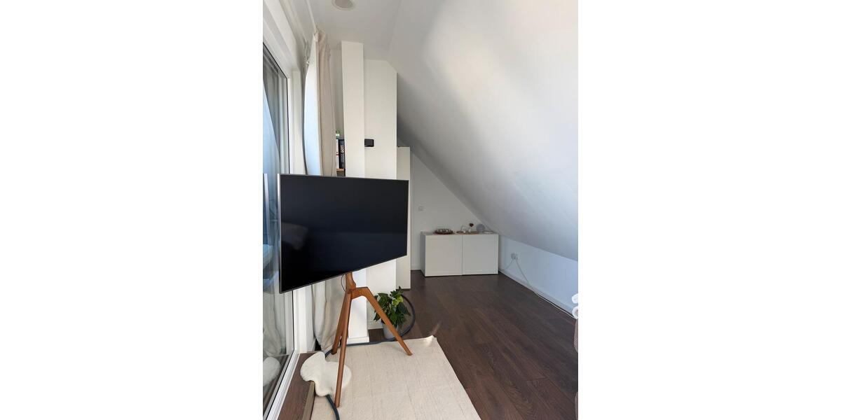 Dachgeschoßwohnung Köln Kalk - 1.5 Zimmer, 35 m&sup2;, 600&euro; | Angebot:27596752
