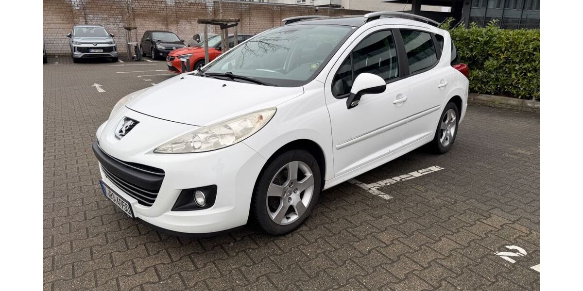 Peugeot 207 189.000 km 2.990 &euro; Köln 50739