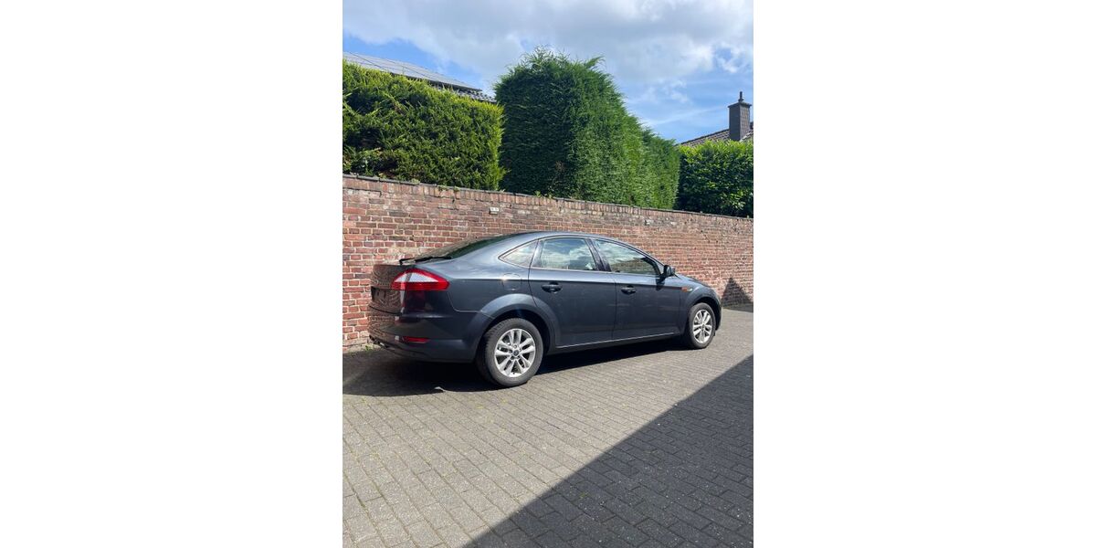 Ford Mondeo 250.023 km 2.500 &euro; Kerpen 50169