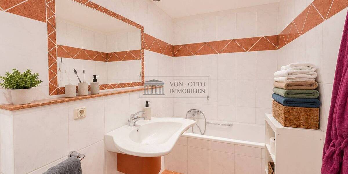 Mehrfamilienhaus, Wohnhaus Köln Pesch - 4 Zimmer, 120 m&sup2;, 465.999&euro; | Angebot:26903585