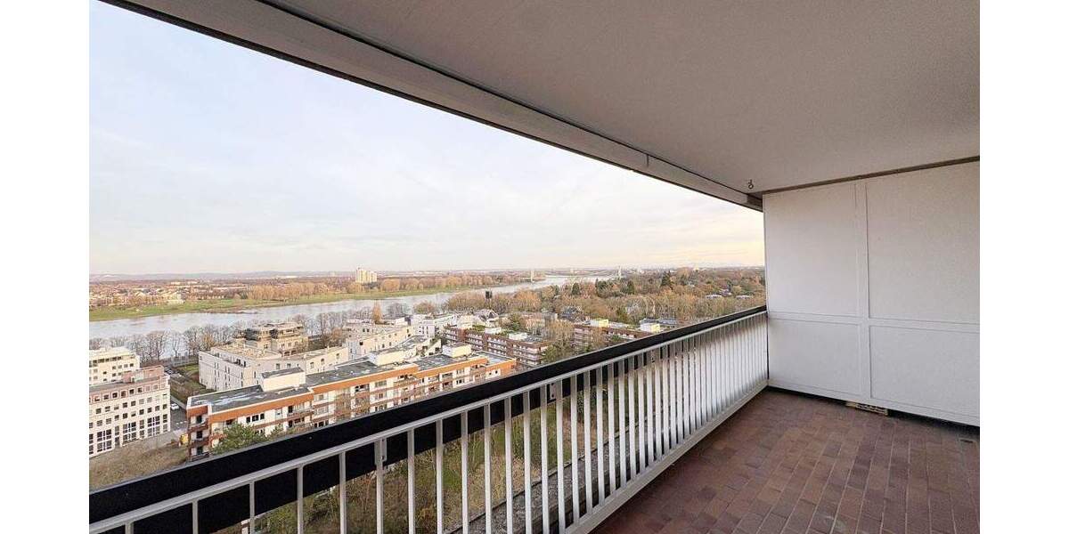 Wohngenuss & Rheinblick, frisch modernisierte 3 Zimmer mit Rundum-Panorama-Balkon, neues Bad, Aufzug 3 zimmer