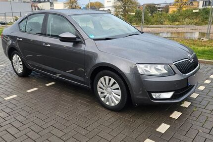 Skoda Octavia 223.100 km 4.995 &euro; Köln 50827