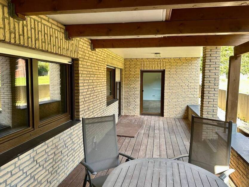 Sanierter Bungalow mit EinliegerWohnung in beliebter Wohnlage
