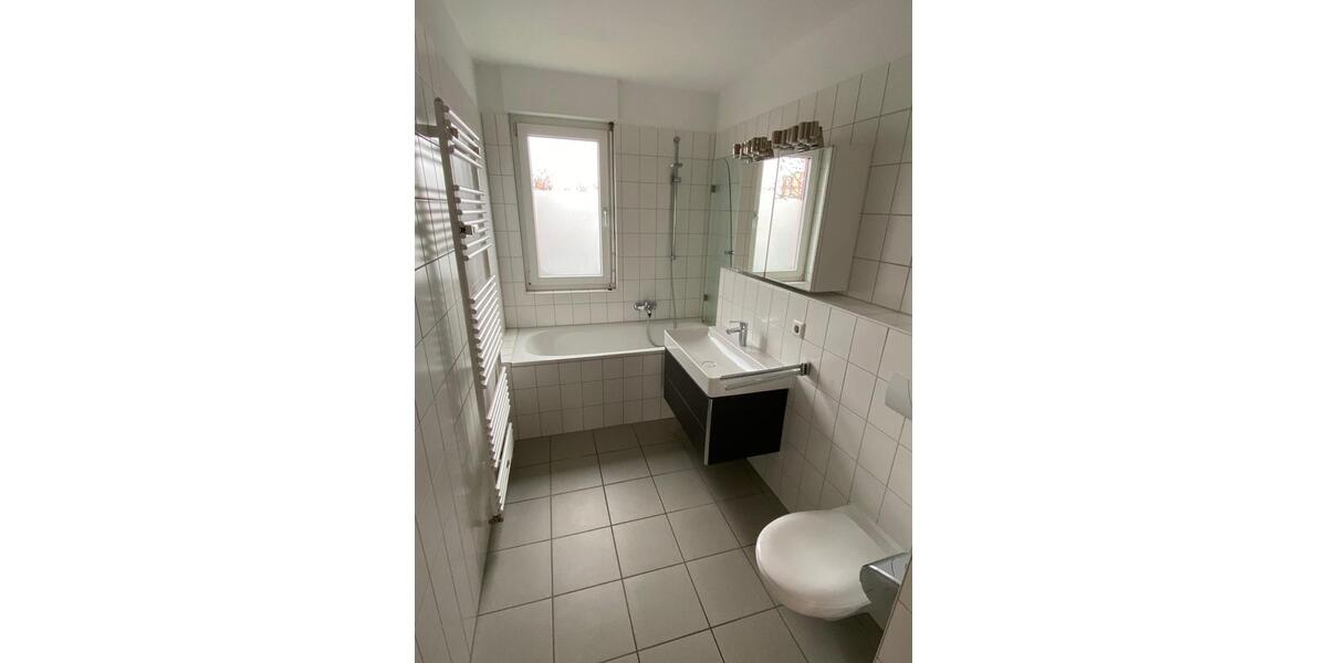 Etagenwohnung Köln Nippes - 3 Zimmer, 85 m&sup2;, 1.400&euro; | Angebot:27565900
