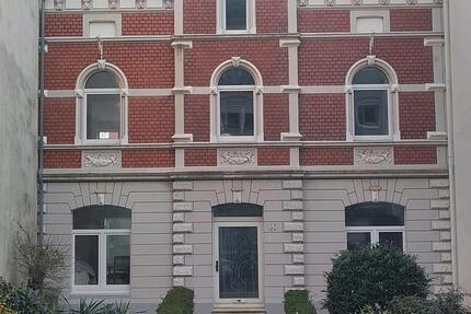 Haus Bonn Beuel-Mitte - 10 Zimmer, 350 m&sup2;, 5.350&euro; | Angebot:25967731