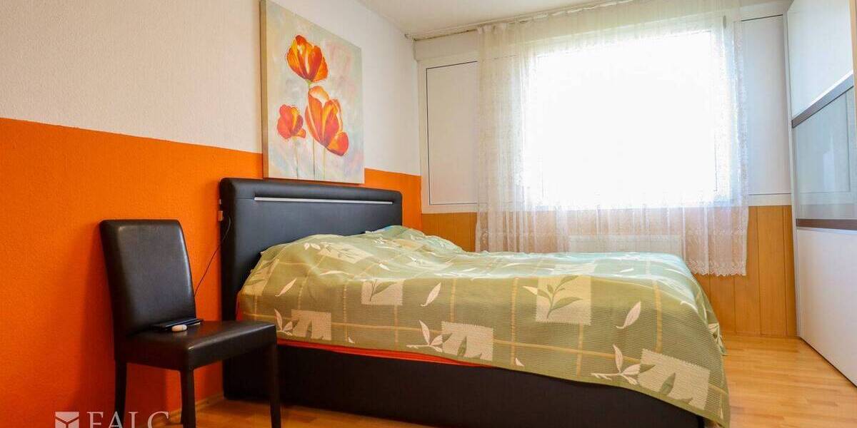 Etagenwohnung Dormagen Hackenbroich - 3 Zimmer, 77 m&sup2;, 160.000&euro; | Angebot:26308835