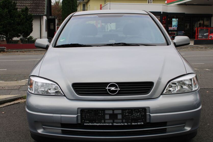 Opel Astra 43.717 km 3.700 € Bonn 53179